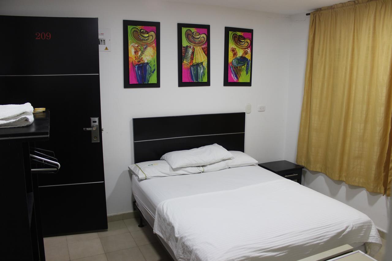 Hotel Nuevo Tio 巴耶杜帕尔 外观 照片