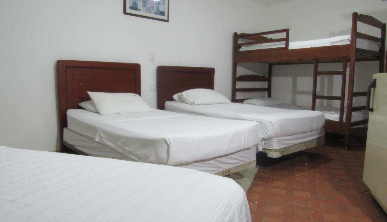 Hotel Nuevo Tio 巴耶杜帕尔 外观 照片